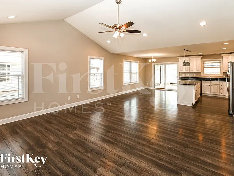 119 Cline St — Photo 3