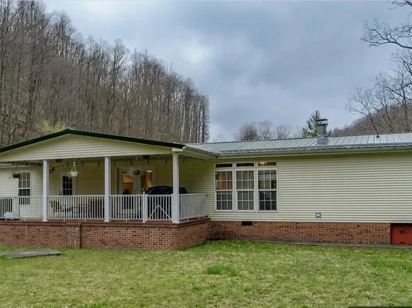 4648 Scenic Hwy, Summersville, WV 26651
