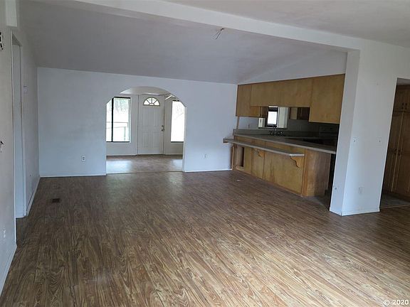 4th image of 12522 NW 234th St