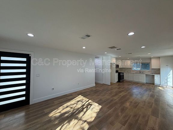 5th image of 17029 Janison Dr