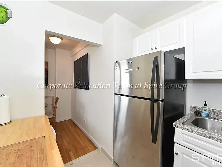 30-60 Crescent St #1E — Photo 7