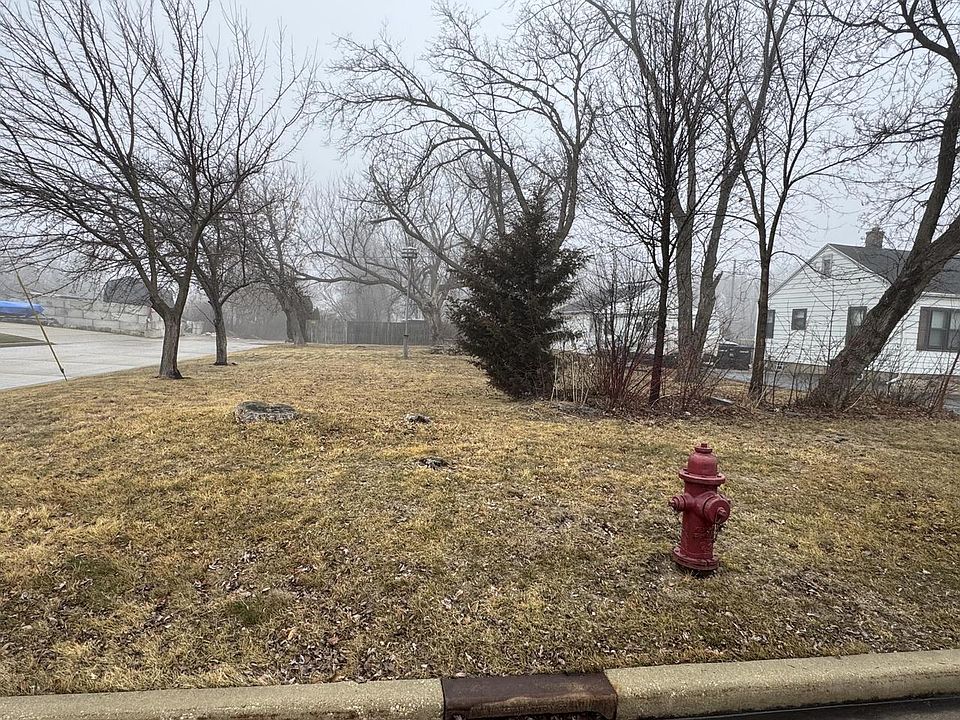 1st image of 3302 E MORRIS AVENUE