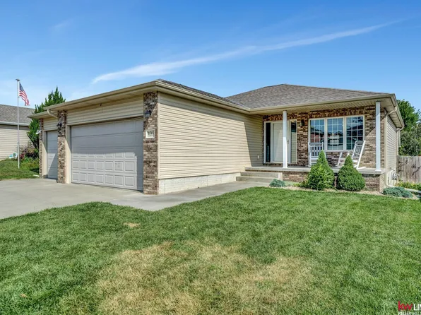 8744 Colby St, Lincoln, NE 68505