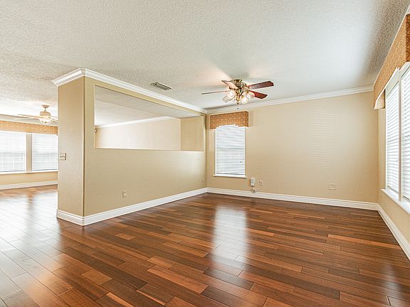 3rd image of 1363 Ardmore St