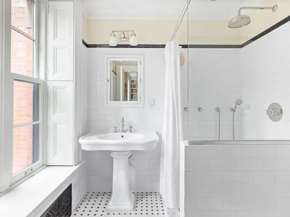 29 Garden Place image 19 of 21