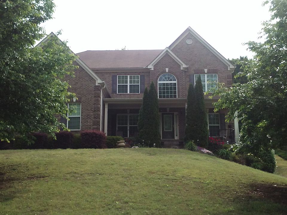 1st image of 2521 Brianna Ln NE