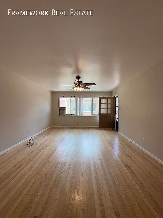 Two-bedroom, One-bathroom apartment home with washer and dryer — Photo 3