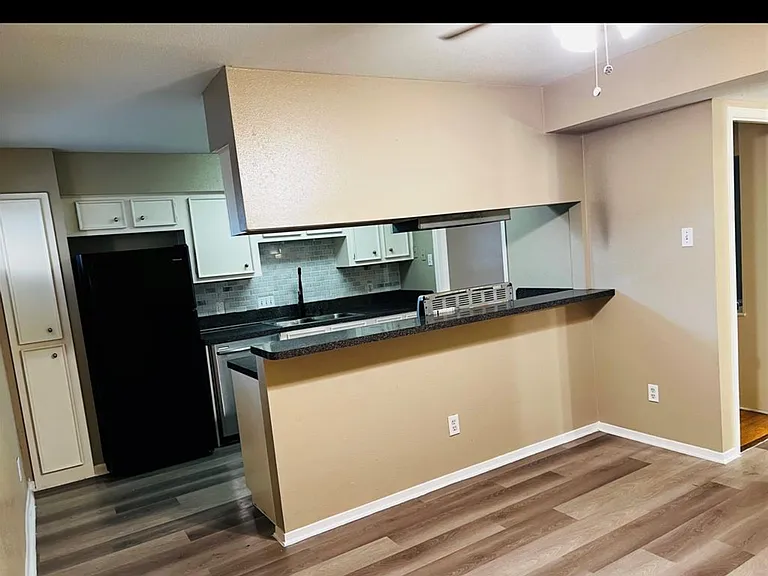 1069 Willow Oaks Cir — Photo 3