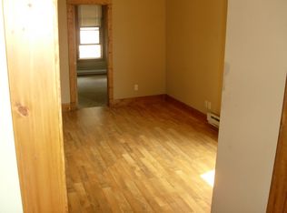 593 Arlington St #3, Dubuque, IA 52001