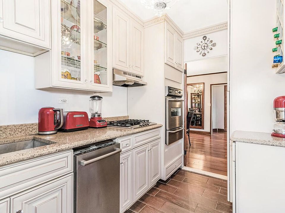 1st image of 2621 Palisade Ave APT 2D
