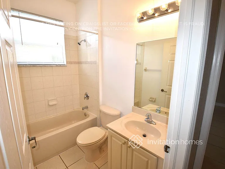 5221 SW 141st Ave — Photo 11