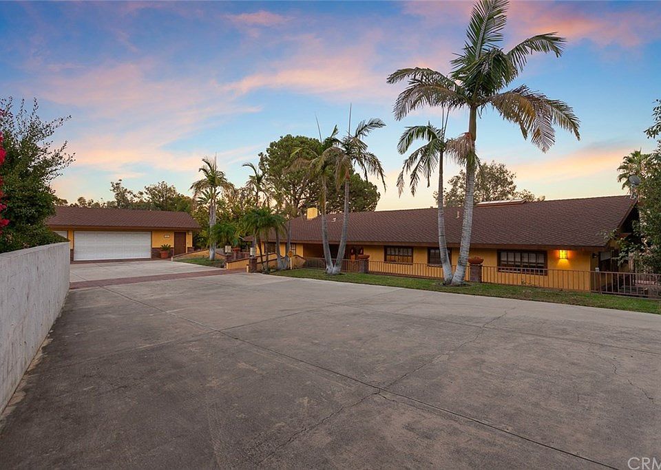1st image of 9851 Cowan Heights Dr