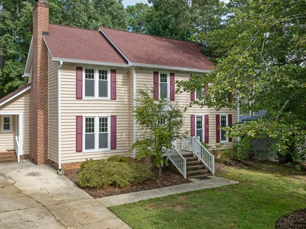 1112 Ashford Ln, Cary, NC 27511