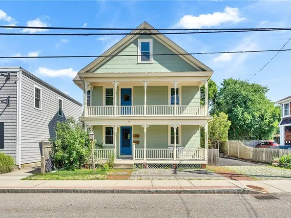 53 Maple Ave, Barrington, RI 02806