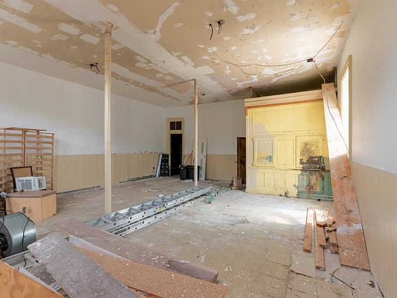 3rd image of 4124 Kirby Ave