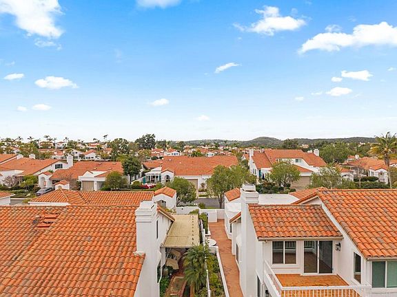 4th image of 4169 Rhodes Way