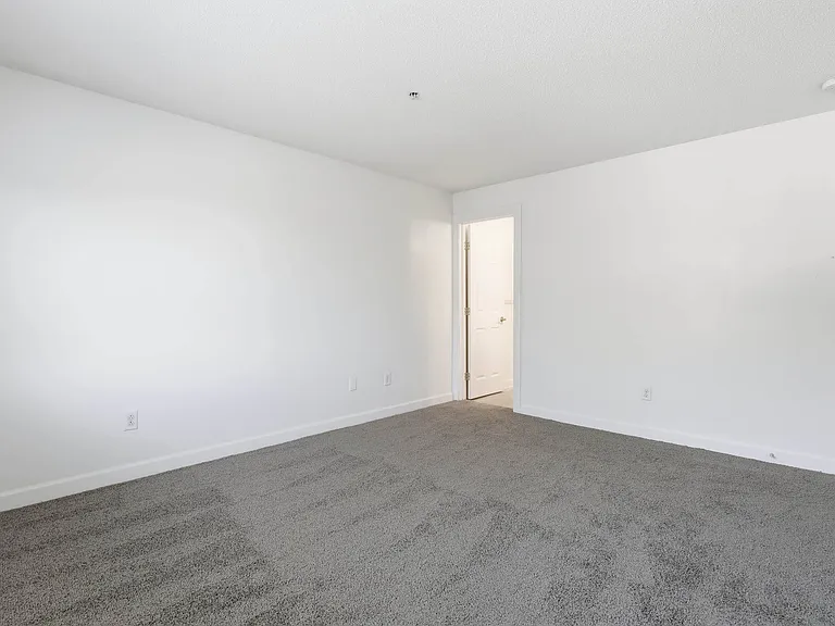 Plantation Oaks Apartments — Photo 14