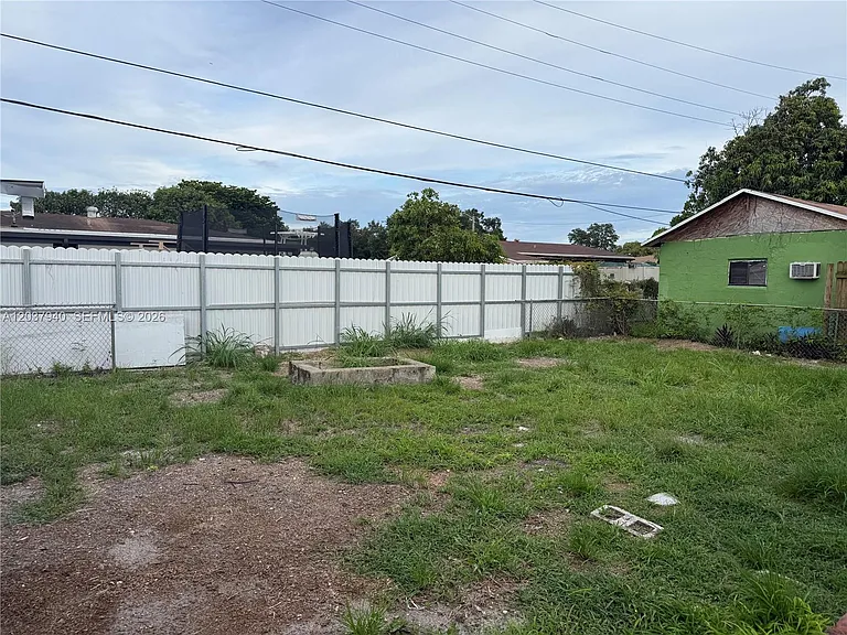 17221 NW 32nd Ave — Photo 7