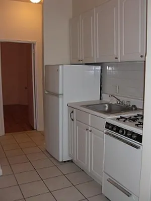Rented by Rent Manhattan | media 2