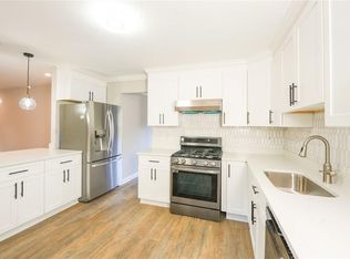 500 Abbotts Hill Ln, Johns Creek, GA 30097