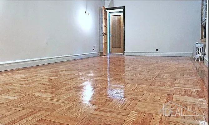 Rented by Akam Sales and Brokerage | media 2