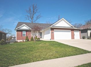 207 Macaw Dr, Columbia, MO 65202
