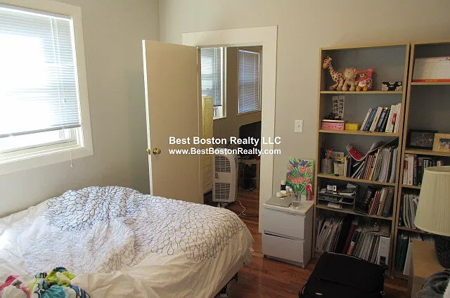 20 John F Kennedy St #7 — Photo 7