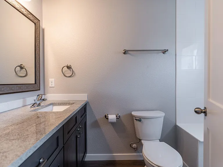 1710 9th Ave #3B — Photo 9
