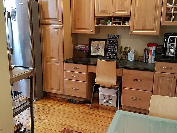 Dining Rm & Kitchen Desk
