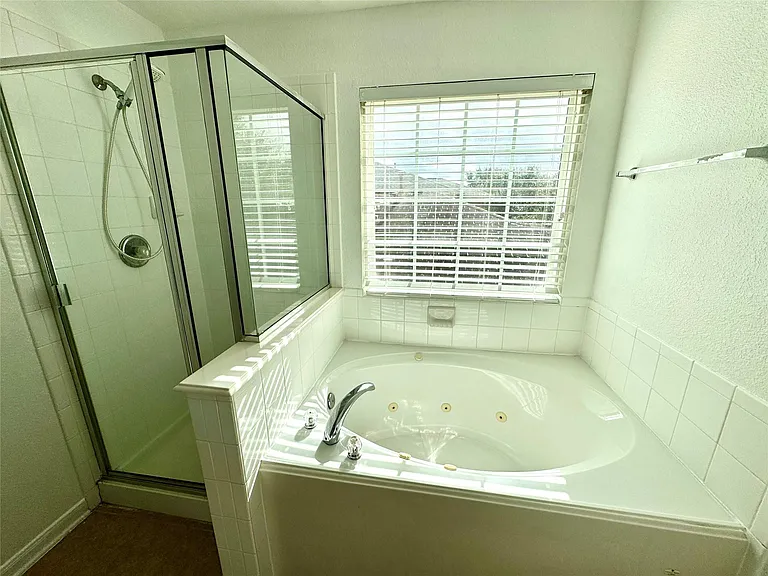 8435 Resada Park Ln — Photo 20