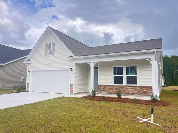 1124 NW Forest Bend Dr NW, Calabash, NC 28467