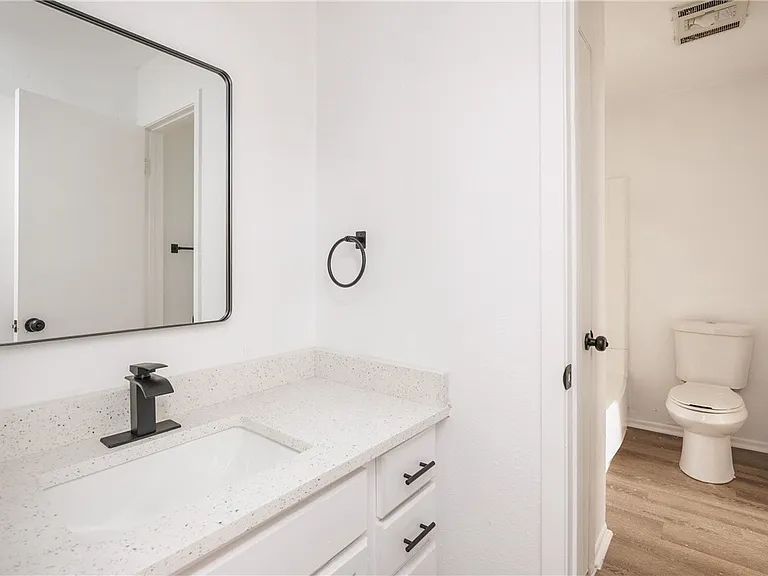 6114 Wilderock Dr #B — Photo 24