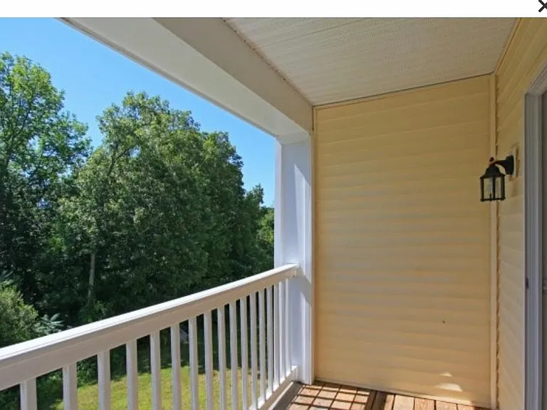 Stonington Estates Apartments — Photo 13