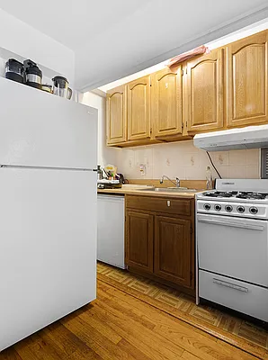 Rented by Keller Williams NYC | media 12