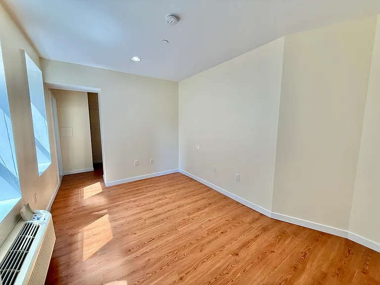 241-55 S 49th St #207 — Photo 6