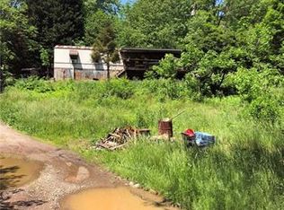 9 Oak Lodge Rd, Asheville, NC 28806