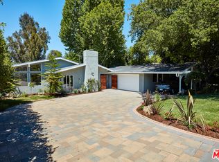 19243 Santa Rita St, Tarzana, CA 91356