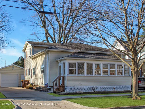 107 W Steel St, Saint Johns, MI 48879