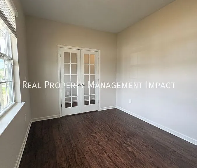 743 River Dell Townes Ave — Photo 8