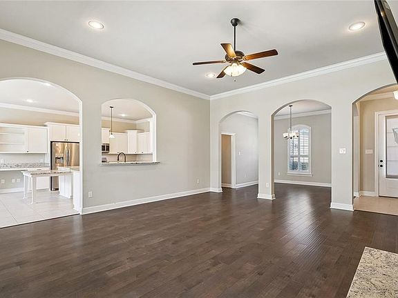 3rd image of 154 Ashton Parc