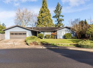 2433 London Cir, Medford, OR 97504
