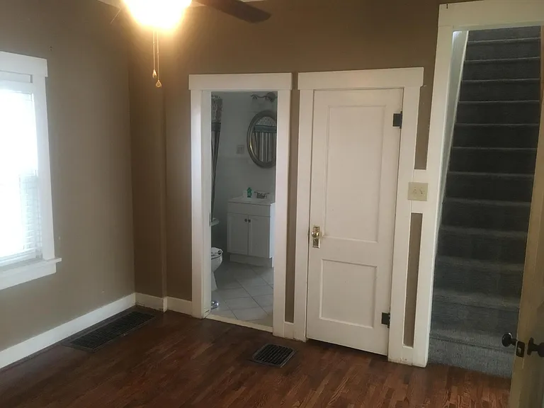 835 SW Jewell Ave — Photo 7