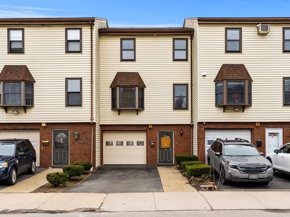 34 Whitby St #34, Boston, MA 02128