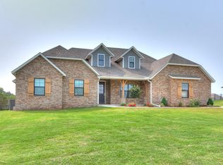 10565 Pine Ridge Rd, Edmond, OK 73025