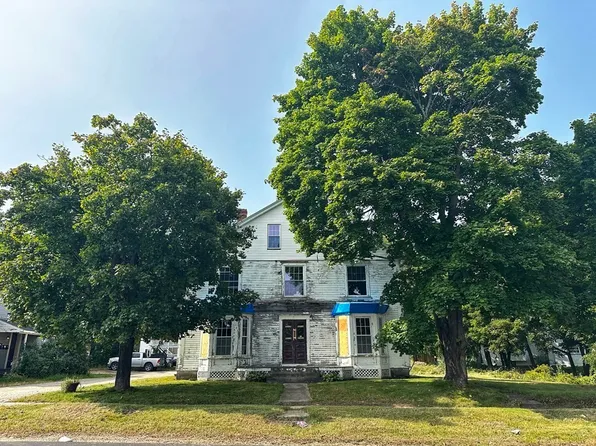 16 School Sq, Winchendon, MA 01475