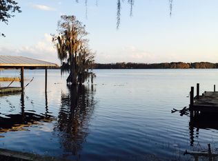 105 S Hunting Lodge Dr, Inverness, FL 34453