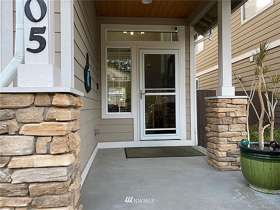 2nd image of 3805 Maritime Dr SW