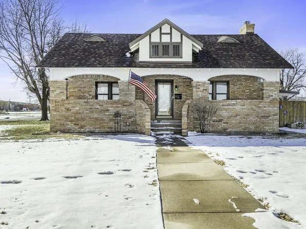 501 N Houston St, Shamrock, TX 79079