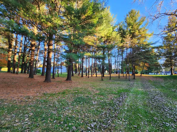 1523 Garfield St, Marne, MI 49435