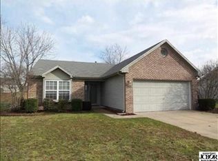 232 Spurgeon Dr, Seymour, IN 47274